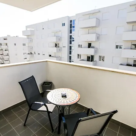 Luce Gold Apartment *